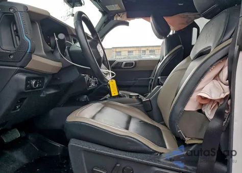 2024 Ford Bronco Wildtrak z USA, uszkodzony, nr VIN 1FMEE2BP5RLA07692